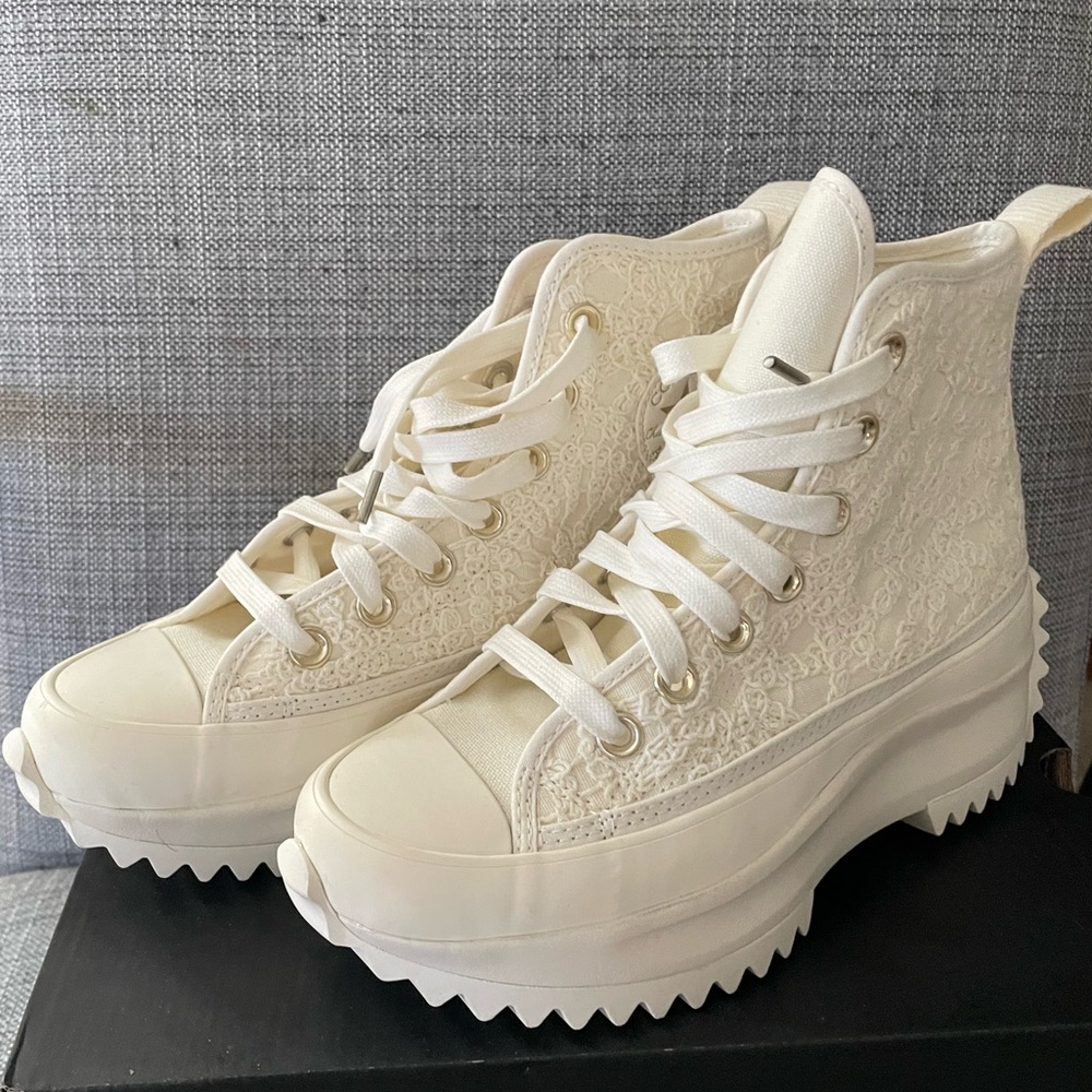 Converse ivory Run Star Hike